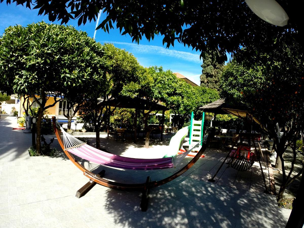 Hotel Villa Delibera Varazze Eksteriør billede