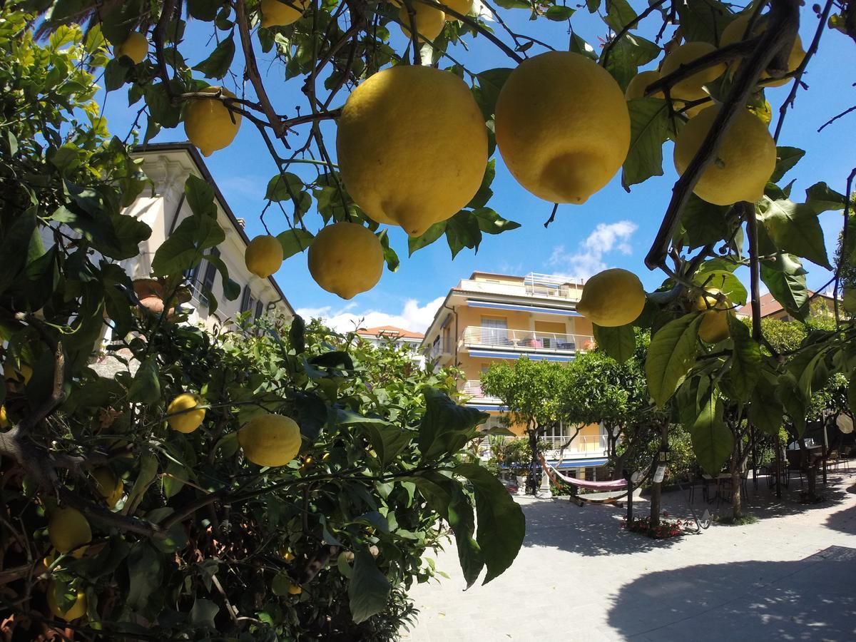 Hotel Villa Delibera Varazze Eksteriør billede