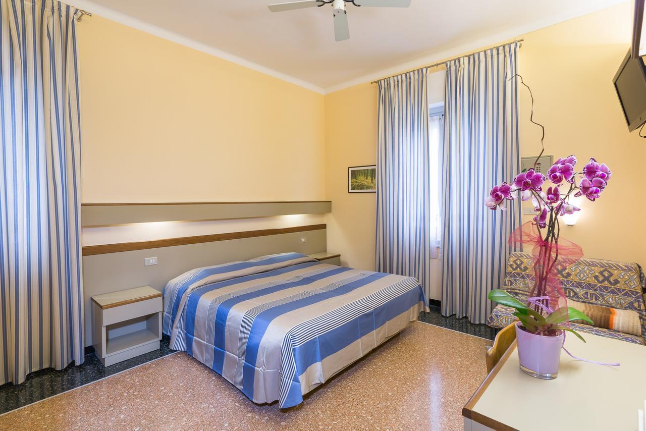 Hotel Villa Delibera Varazze Eksteriør billede